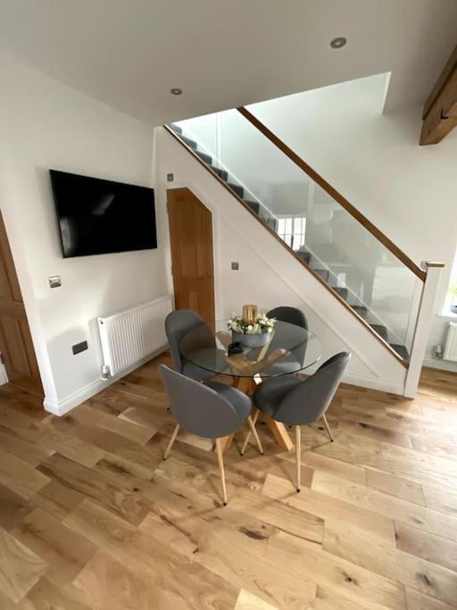 Apt D In Old Grade 2 Converted Farmhouse Market Weighton Eksteriør billede