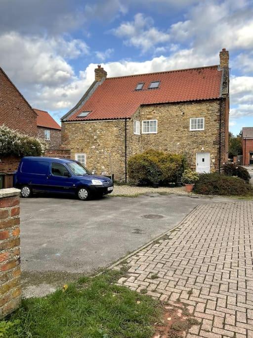 Apt D In Old Grade 2 Converted Farmhouse Market Weighton Eksteriør billede