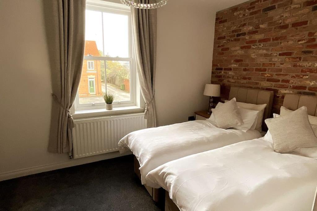 Apt D In Old Grade 2 Converted Farmhouse Market Weighton Eksteriør billede
